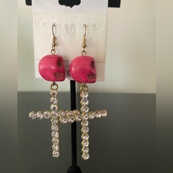 Jewelry - Biconic rhinestone cross and pink scull earrings